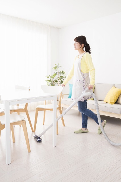 【市川市の家事代行サービス体験談】掃除が苦手な一人暮らしでも安心！掃除代行プランで生活が変わった